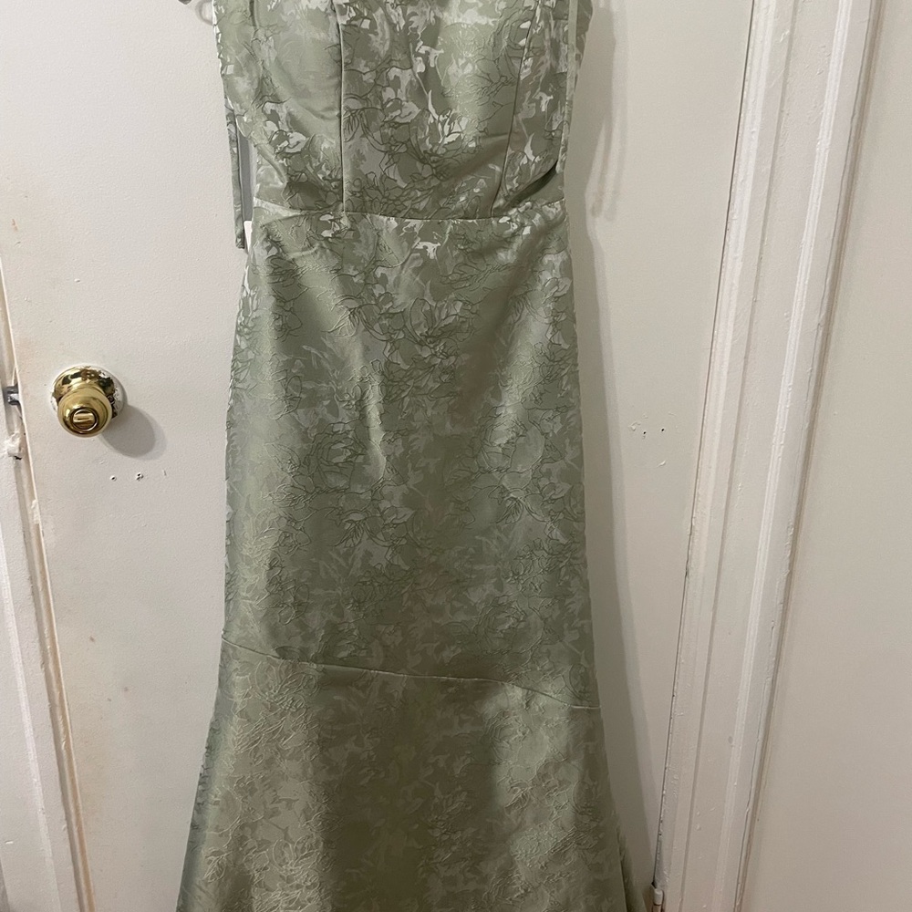 Elegant Green Floral Dress